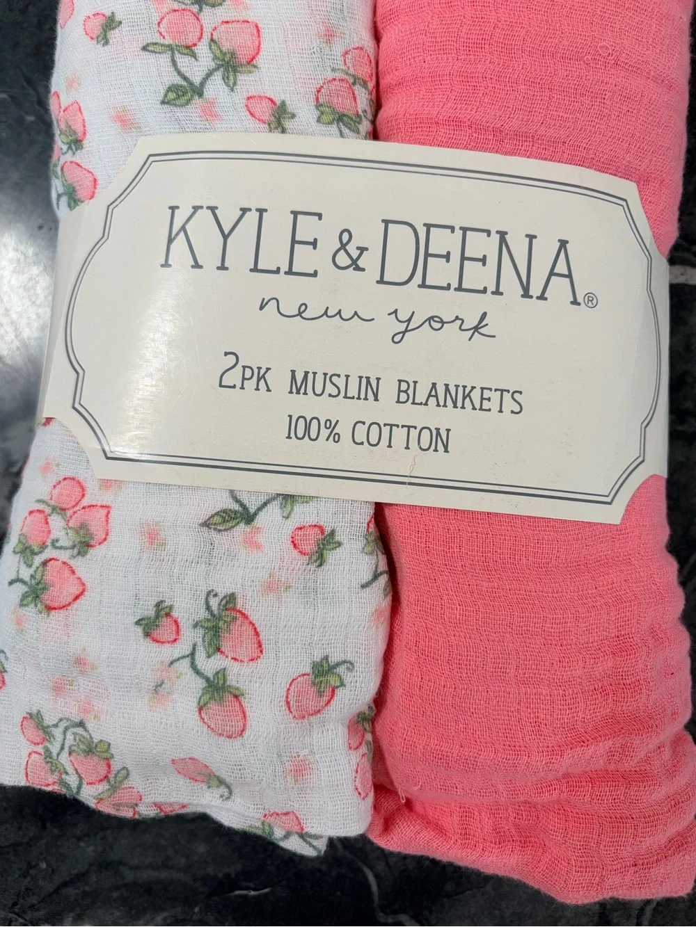 Kyle & Deena baby girl muslin swaddle blankets - Picture 3 of 8